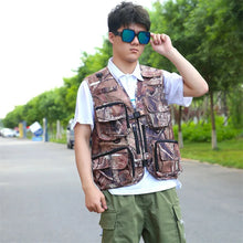Load image into Gallery viewer, Quick-Dry Multi-Pocket Mesh Fishing Vest